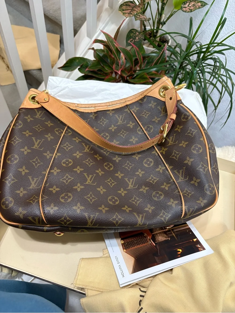 Louis Vuitton Galliera Handbag Monogram Canvas PM. **FULL INCLUSION**